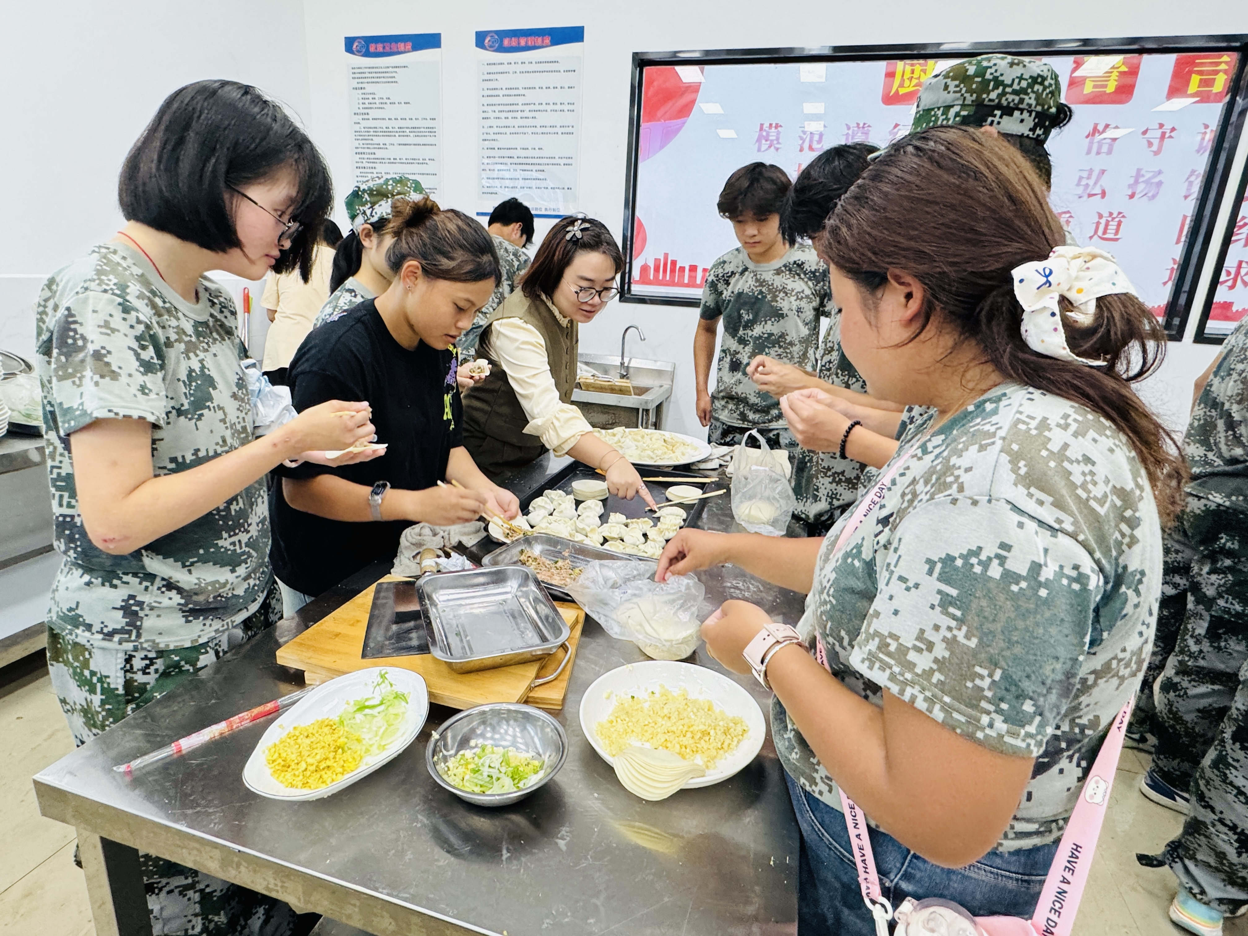 1761894232262064951.jpg 2.jpg