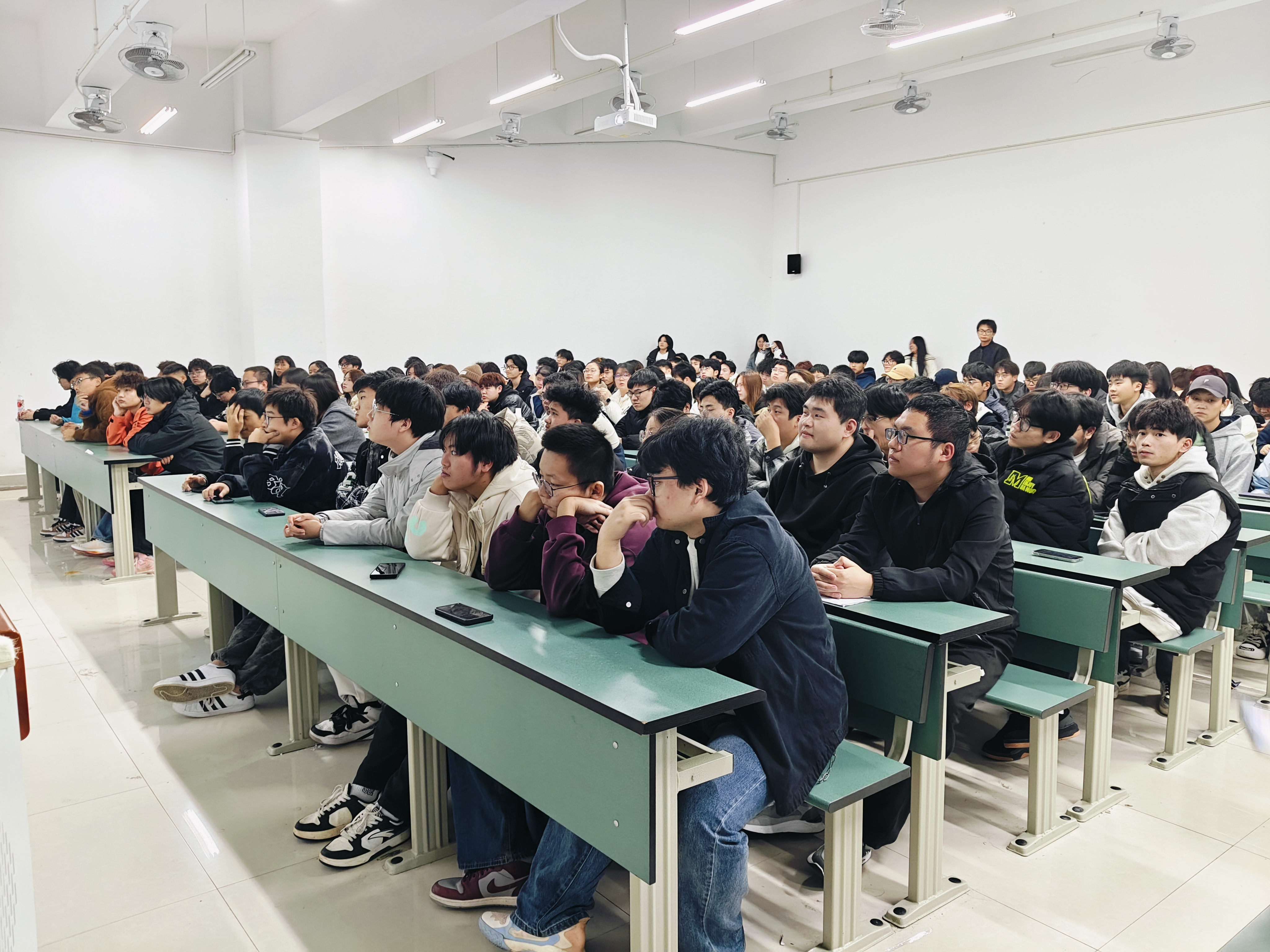 1765937069301067835.jpg 微信图片_20251112195617_278_94.jpg