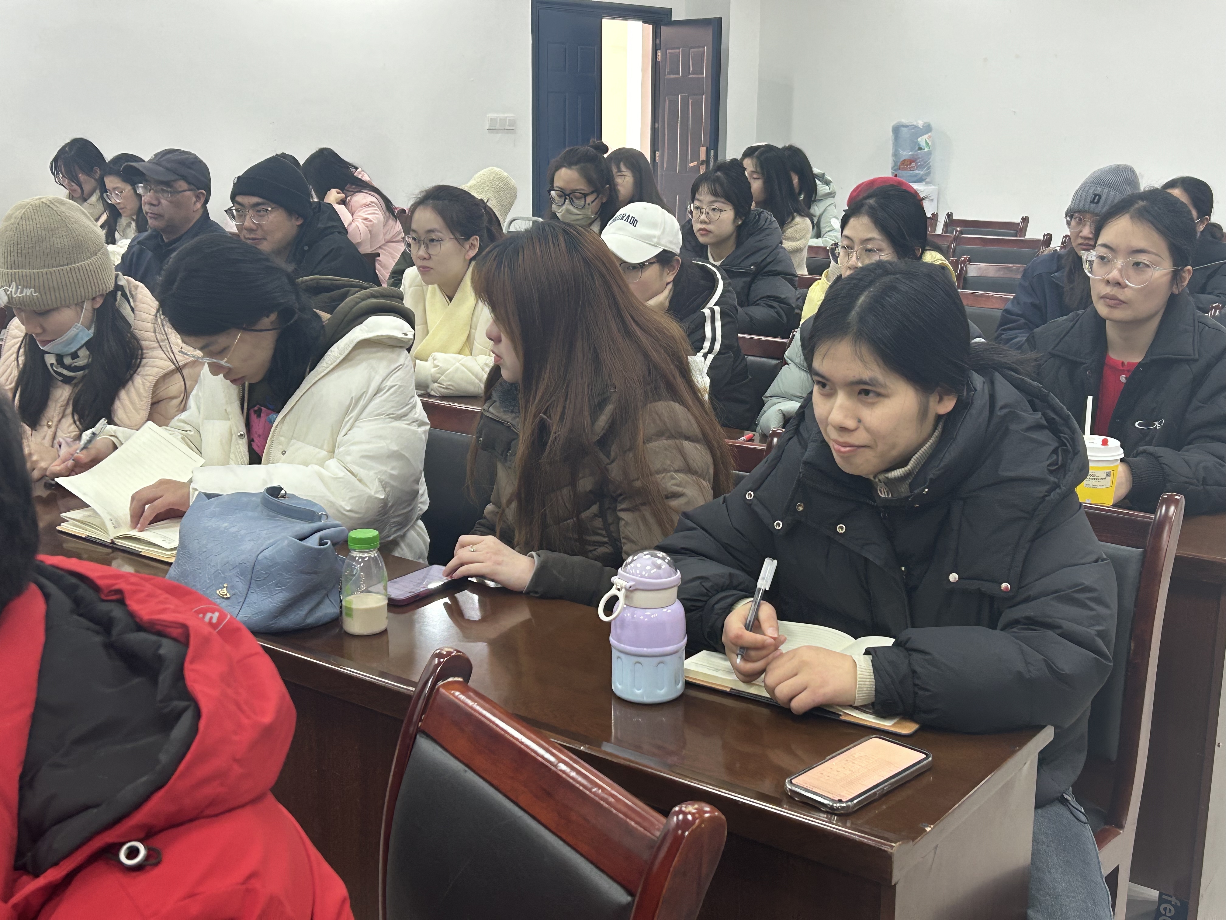 1766059845959083284.jpg 4f8ee2c7bfe46d2c3a2dc28fe8a8e34.jpg