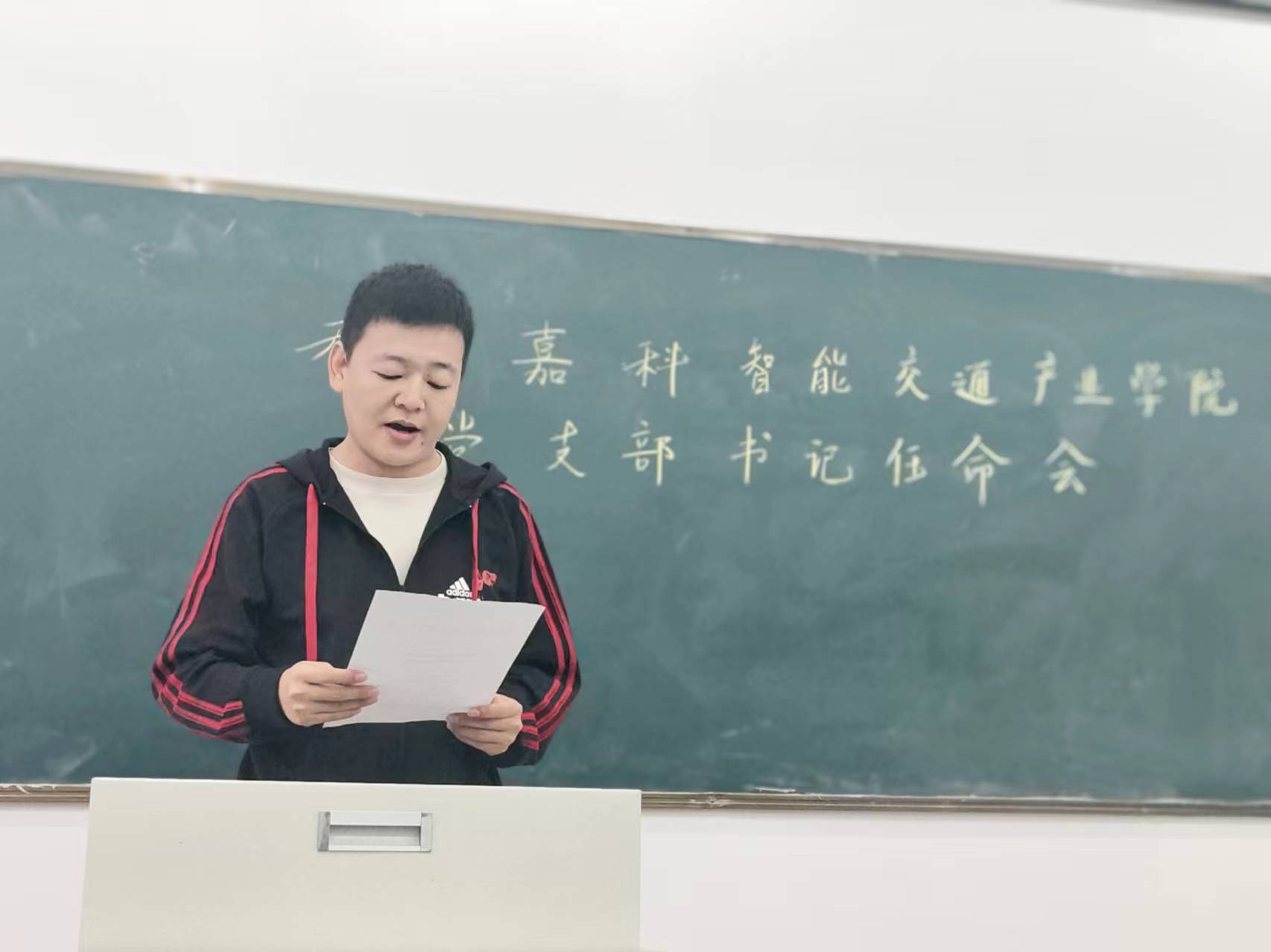 1766129483565035710.jpg 2a2a1b47a4b77414aa785dd2281396e.jpg