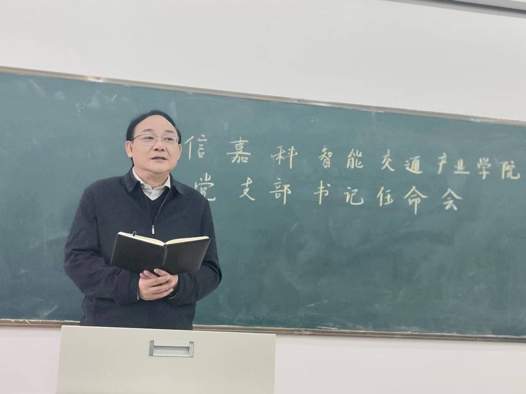 1766129659937092417.jpg fc9227207151f3978fda0bd9984b4ba.jpg