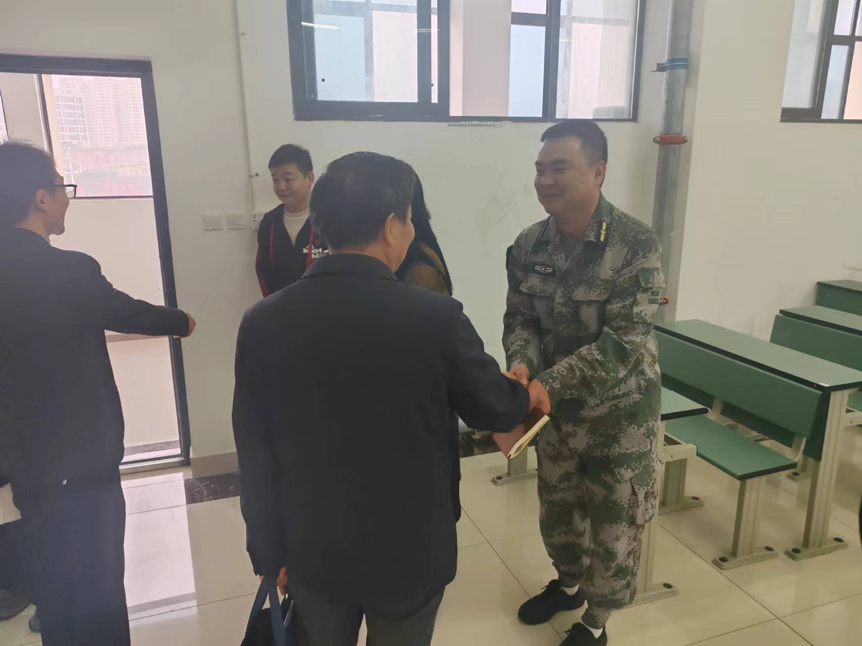 1766129928640097480.jpg d35eb2ab1e03928905d72de863f58a8.jpg