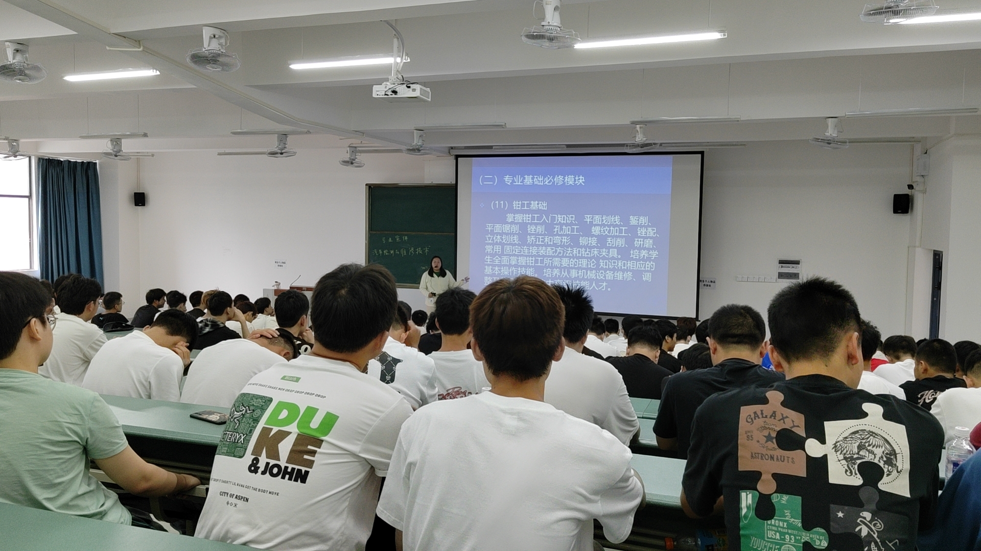 1766136900554086459.jpg 8.jpg