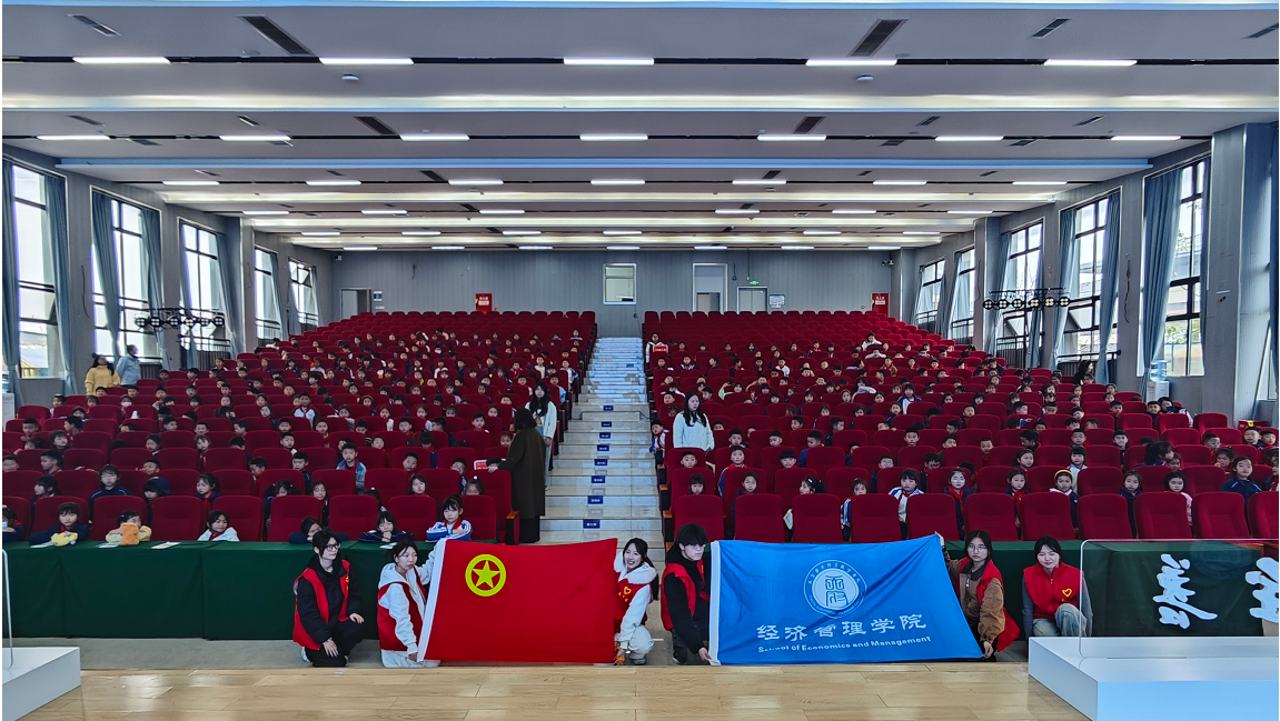 1774405601454040908.png 合照2 前方.png