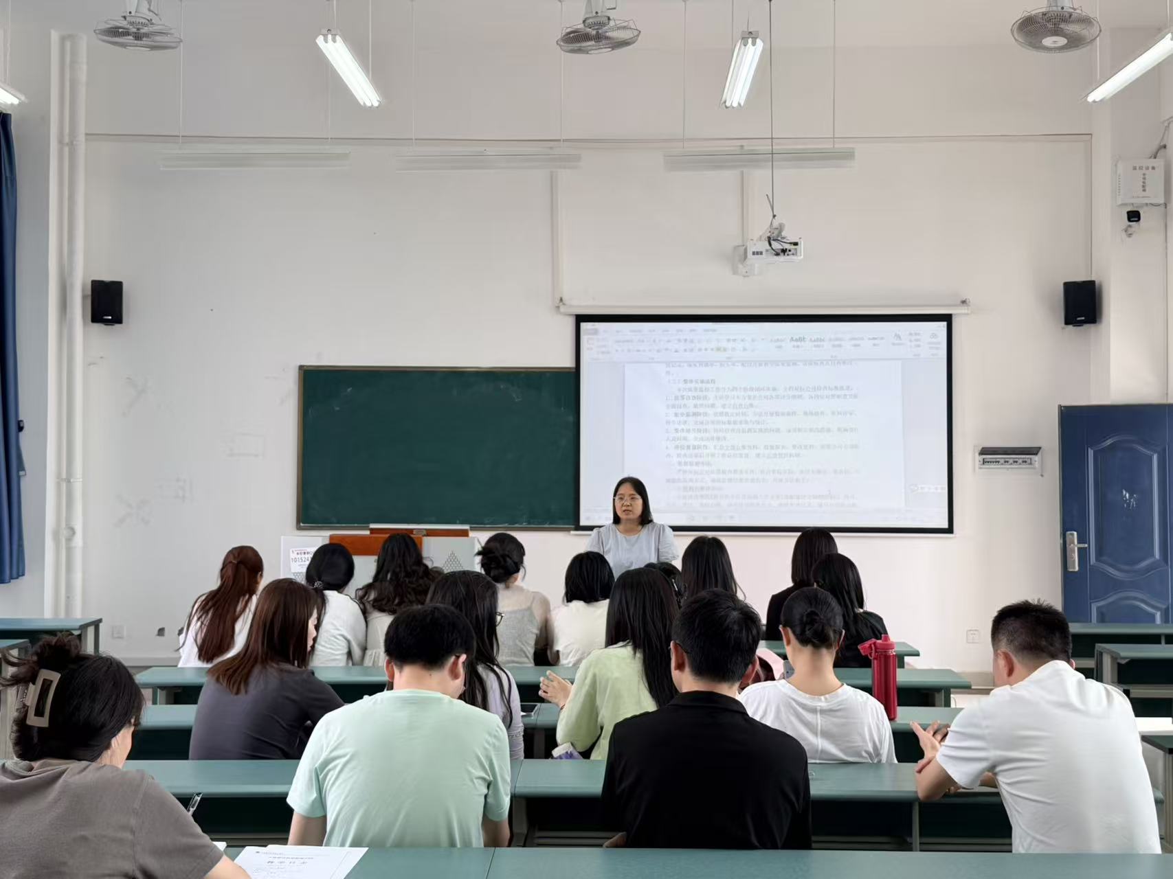 学习照片2.jpg