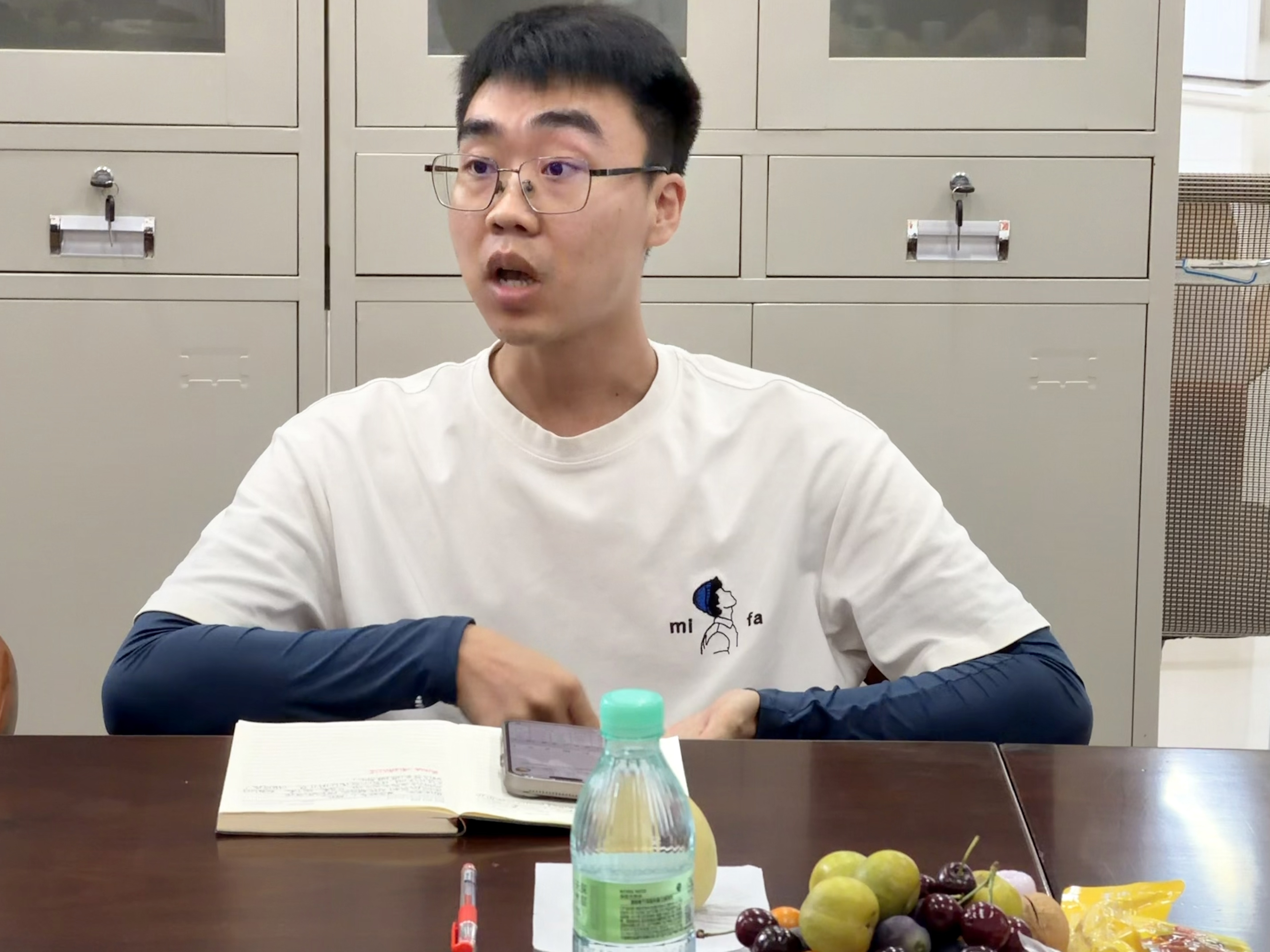 1782867939131087057.jpg 教职工照片1.jpg