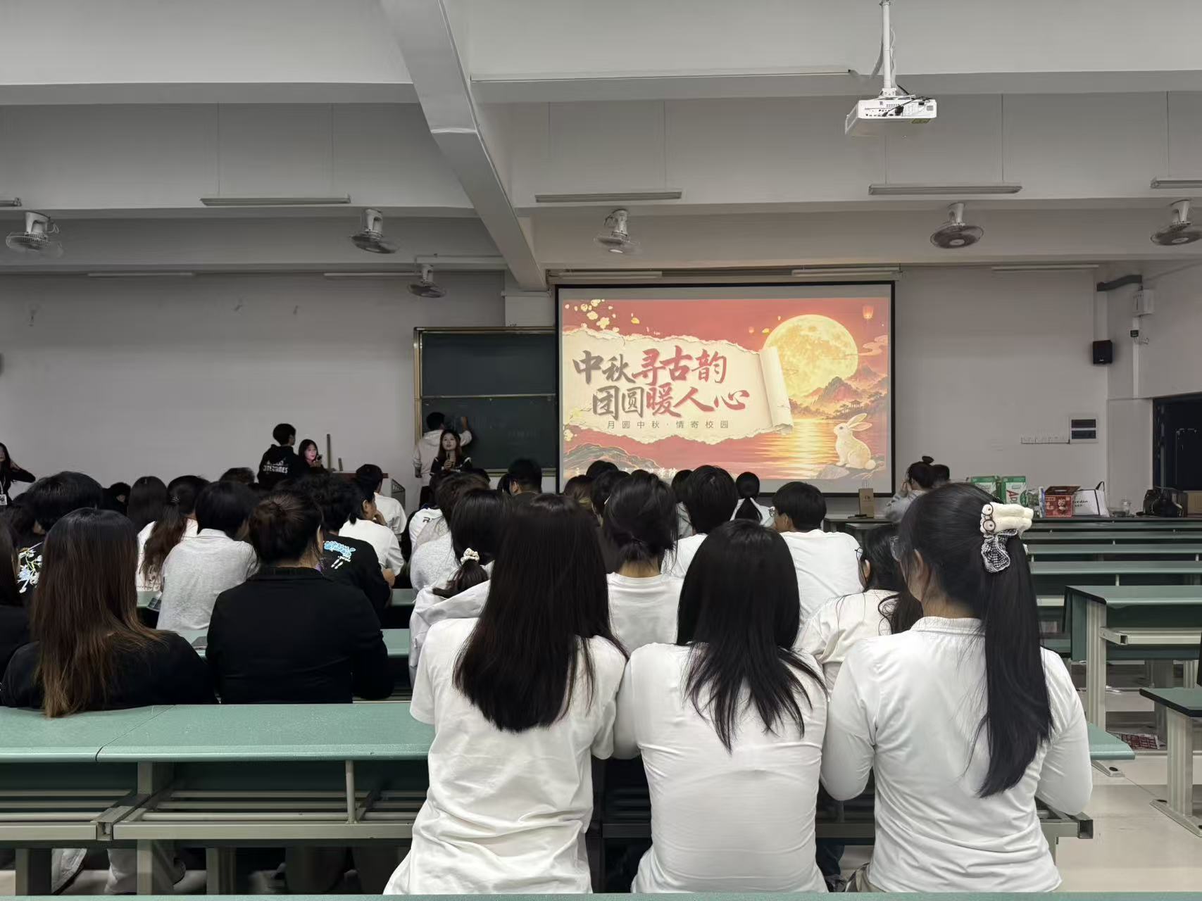 1790237836467064574.jpg 合照.jpg